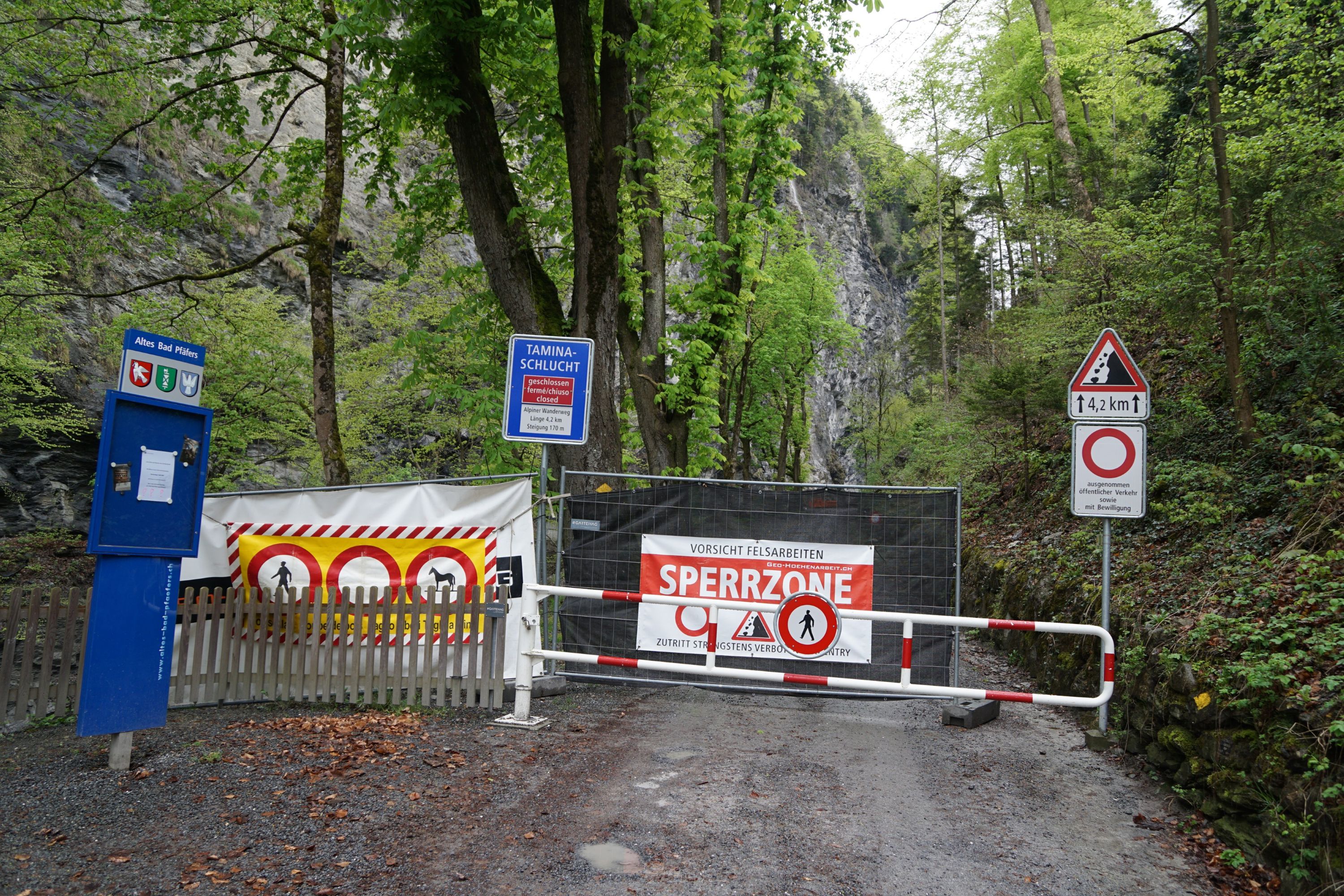 Sperrung Taminaschlucht